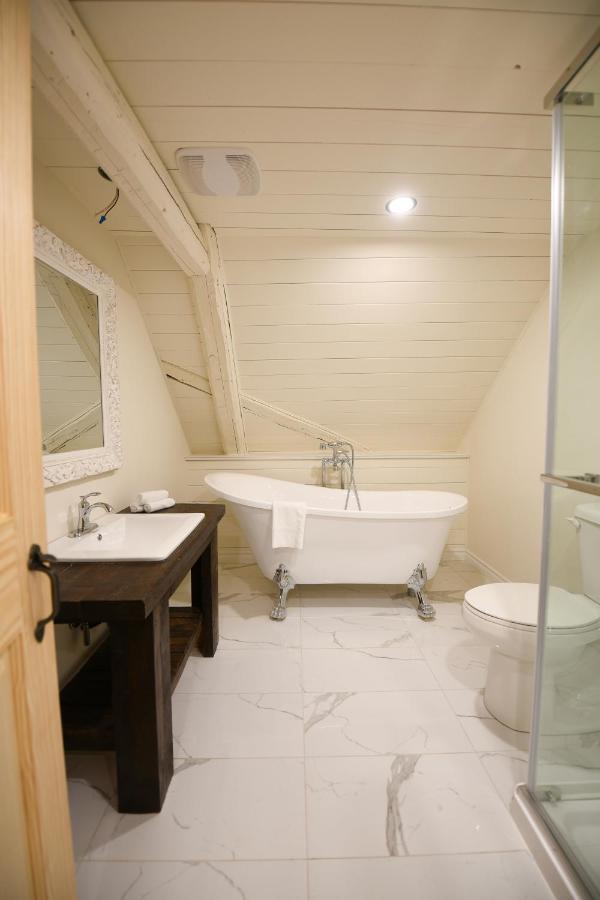 La Maison Bleue Saint-Ferreol-les-Neiges Ngoại thất bức ảnh